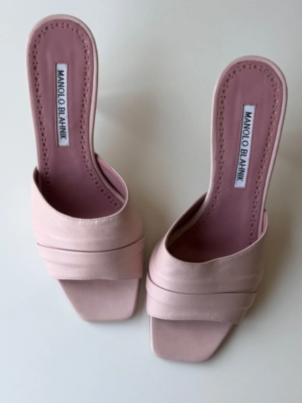 Vintage Manolo Blahnik dusty pink leather mules, IT 36